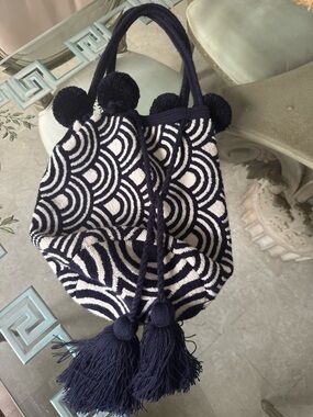 Navy and White Geometric Pom Pom Knit Hat
